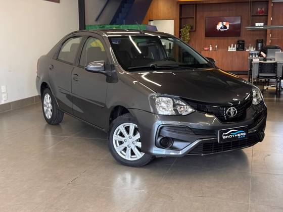 TOYOTA ETIOS 1.5 X PLUS 16V FLEX 4P AUTOMÁTICO